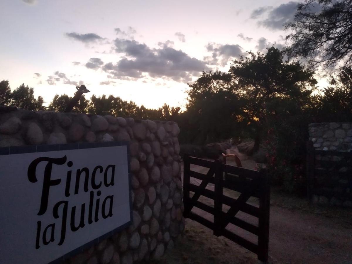 Finca La Julia Luyaba エクステリア 写真